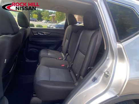 Certified 2020 Nissan Rogue SV AWD/4WD image 33
