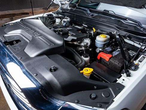 Used 2023 RAM 3500 Laramie image 39