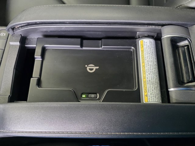 Used 2022 Toyota Highlander XLE FWD image 26