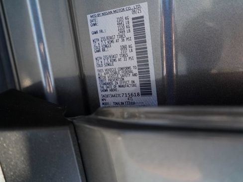 Used 2026 Nissan Rogue S FWD image 40