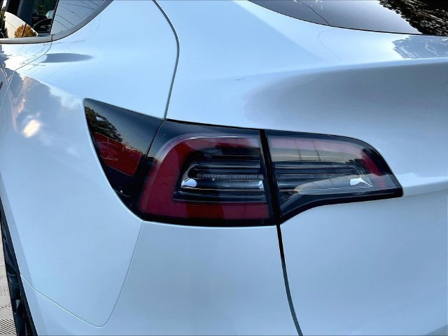 Used 2023 Tesla Model Y Performance AWD/4WD image 23