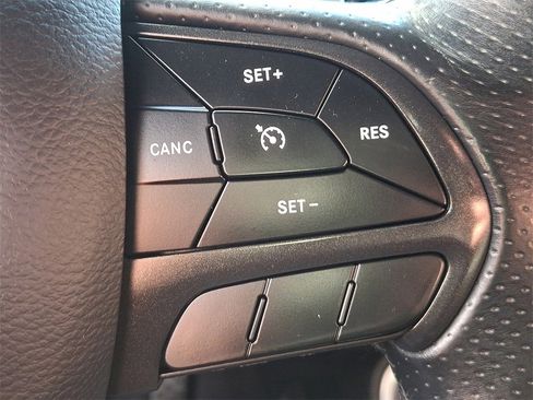 Used 2018 Dodge Challenger R/T Scat Pack image 22