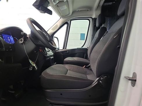 Used 2025 RAM ProMaster 2500 w/ U-Haul Equipment Group FWD image 7