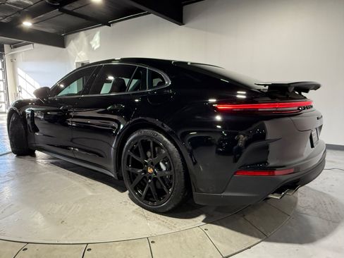 Used 2025 Porsche Panamera 4 image 22