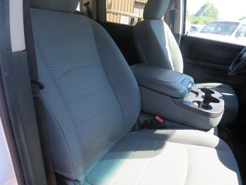 Used 2018 RAM 3500 Tradesman w/ Chrome Appearance Group image 11