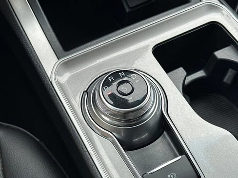 Used 2024 Ford Edge SEL image 22