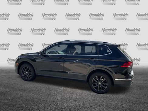 Used 2024 Volkswagen Tiguan SE w/ Panoramic Sunroof Package image 46