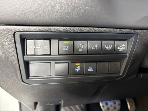 Used 2024 Toyota Tundra Platinum w/ TRD Off-Road Package image 27