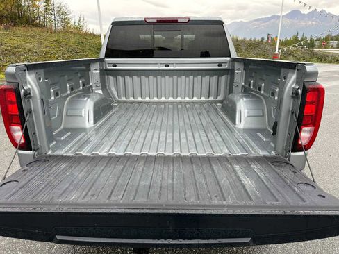 Used 2025 GMC Sierra 1500 Elevation w/ Preferred Package image 14