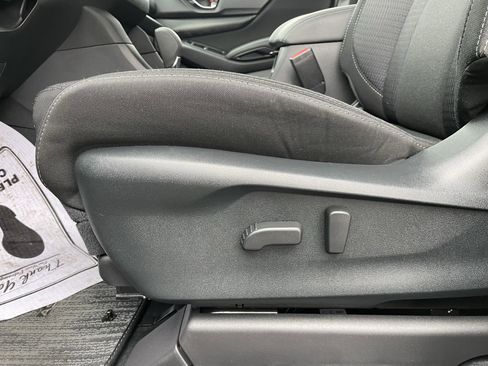 Used 2024 Subaru Ascent Premium w/ Convenience Package image 15