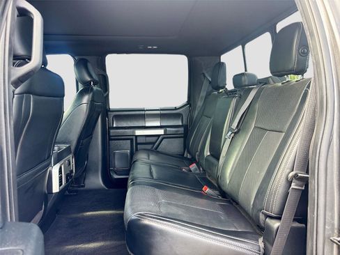 Used 2018 Ford F150 Lariat image 26