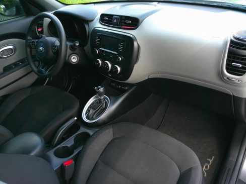 Used 2019 Kia Soul image 19