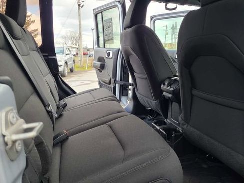 Used 2022 Jeep Wrangler Unlimited Sport AWD/4WD image 19
