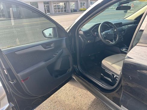 Used 2020 Ford Escape S AWD/4WD image 10