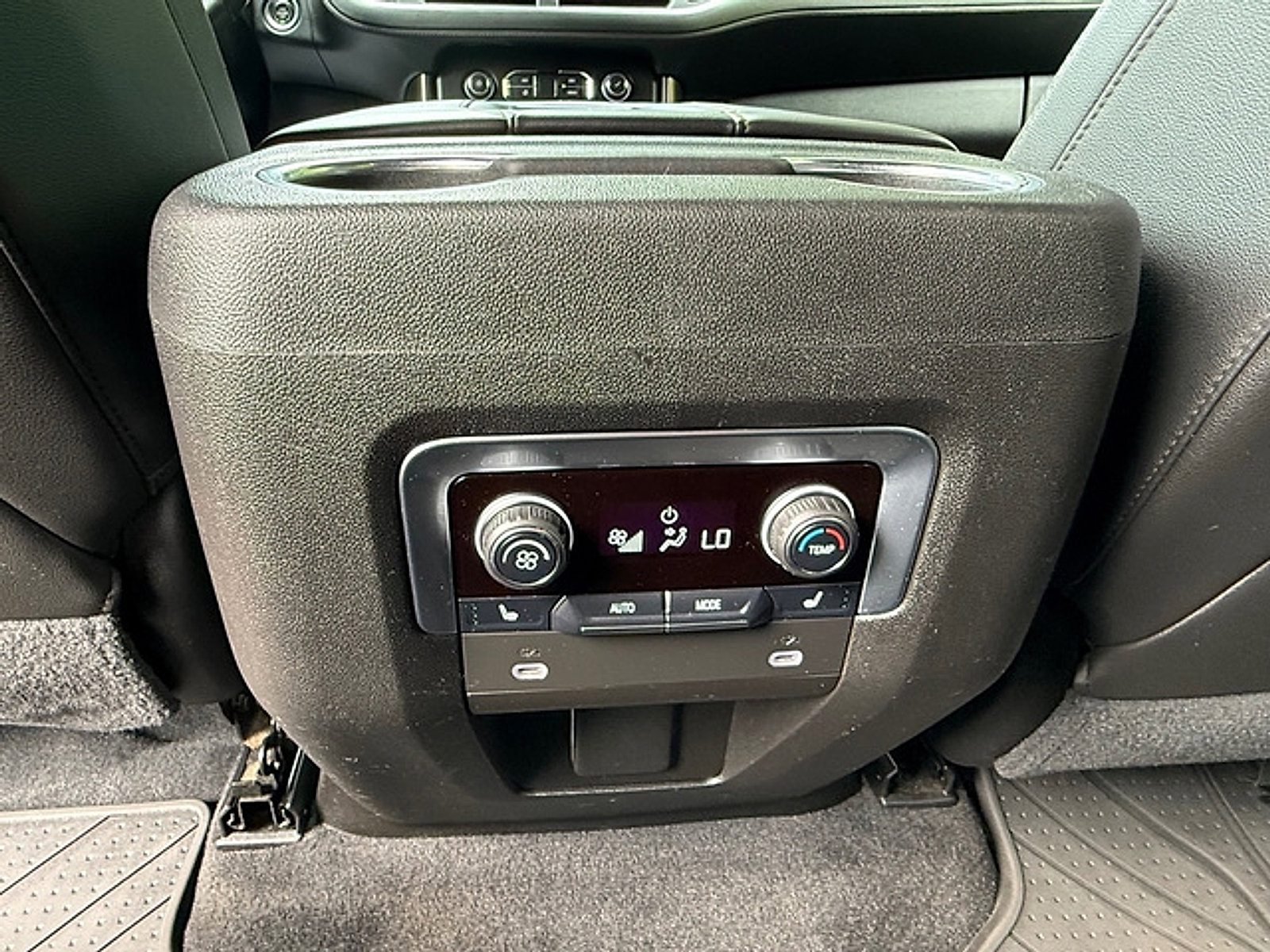 Used 2021 Chevrolet Tahoe High Country w/ Premium Package AWD/4WD image 20