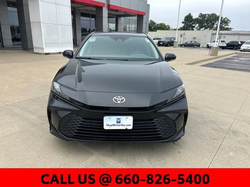 Used 2025 Toyota Camry LE FWD image 3