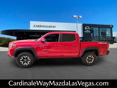 Used 2022 Toyota Tacoma TRD Off-Road AWD/4WD image 3