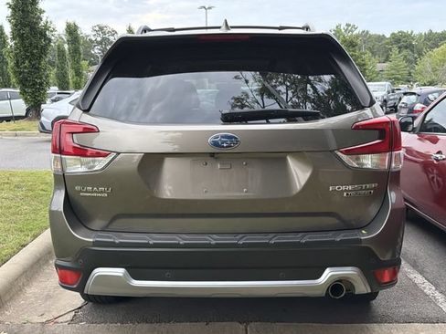 Used 2021 Subaru Forester Touring AWD/4WD image 4