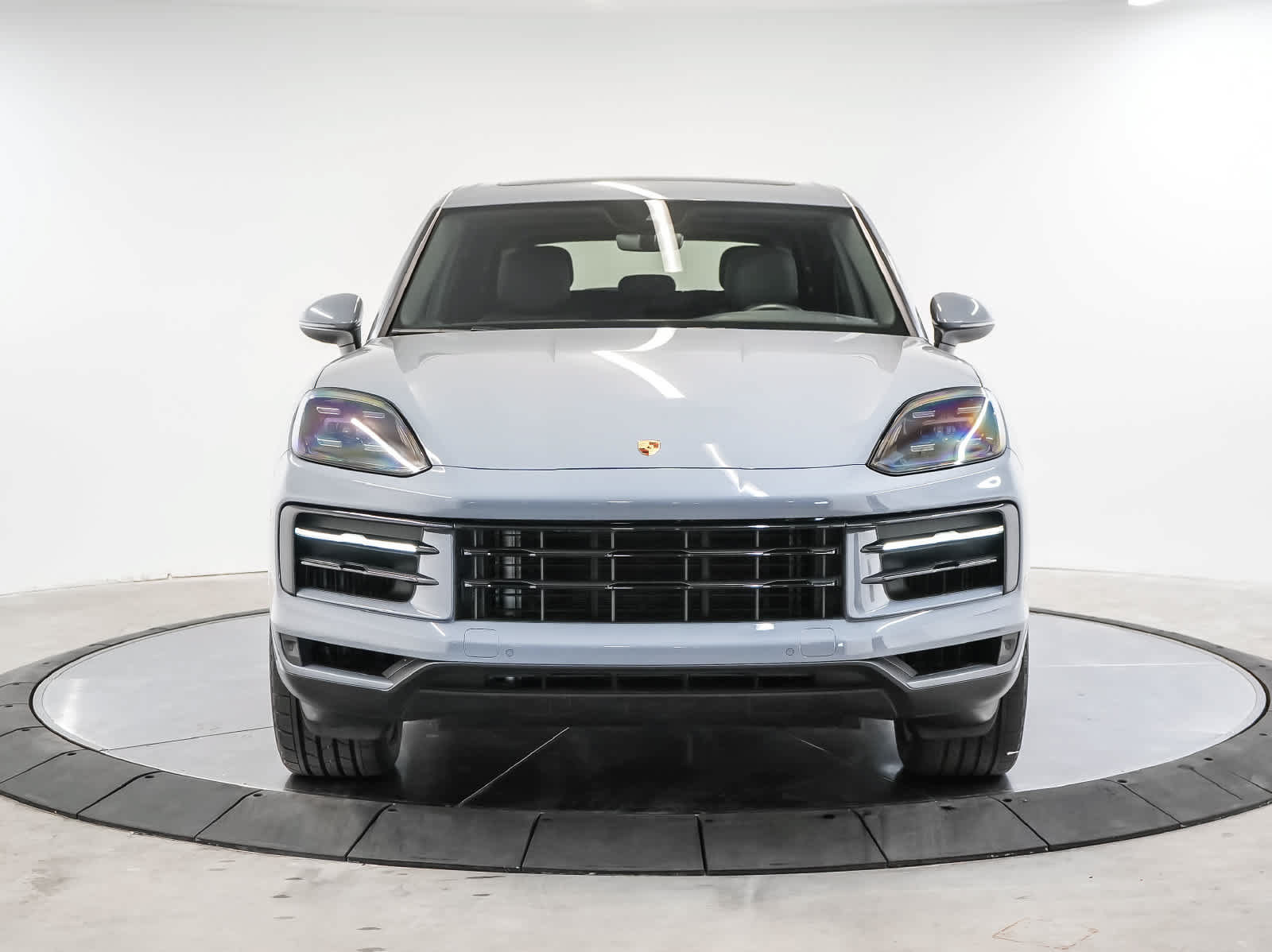 Certified 2024 Porsche Cayenne AWD/4WD image 6