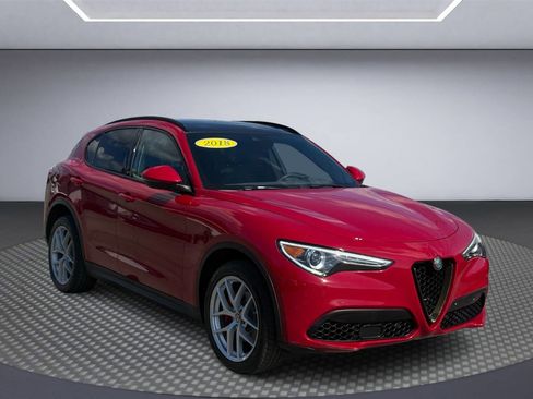Used 2018 Alfa Romeo Stelvio Ti Sport image 1