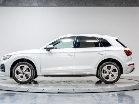 Used 2021 Audi Q5 Prestige image 40