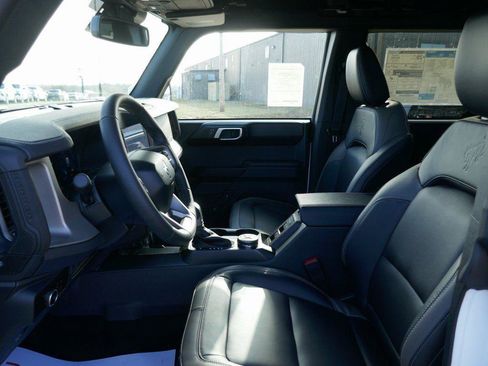 New 2025 Ford Bronco Outer Banks image 13