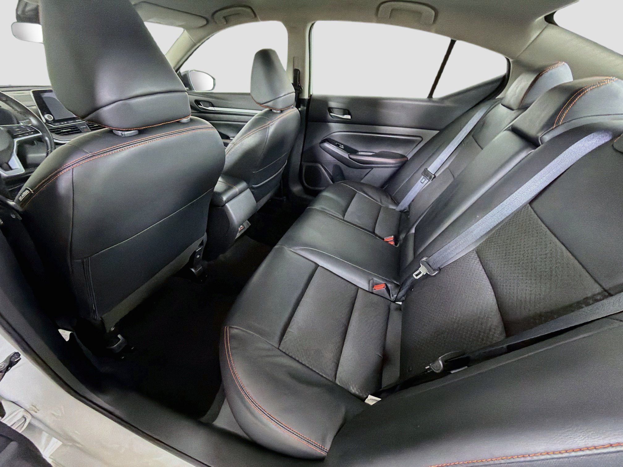 Used 2025 Nissan Altima 2.5 SR FWD image 25