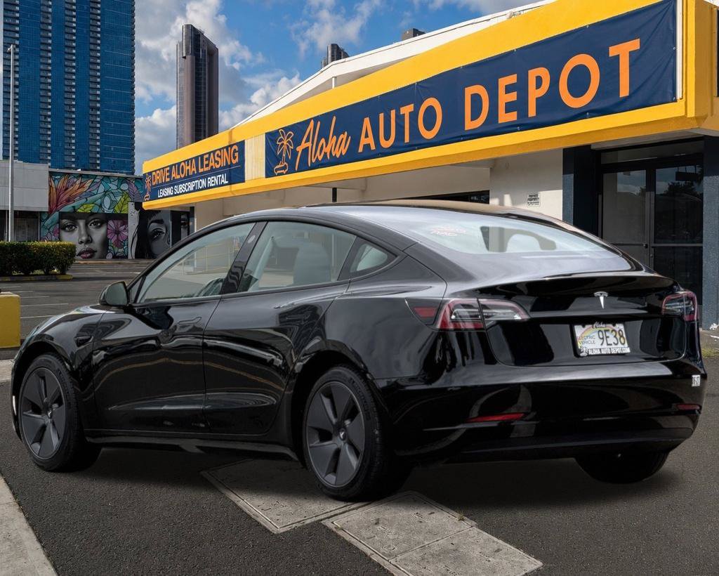 Used 2023 Tesla Model 3 Standard Range RWD image 3