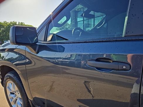 Used 2021 Chevrolet Silverado 1500 Custom AWD/4WD image 34