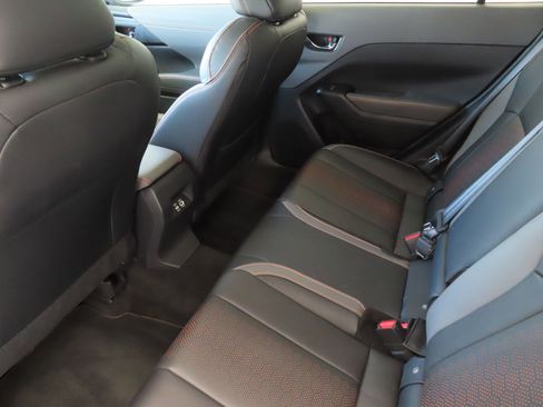 Used 2025 Subaru Crosstrek 2.5i Limited w/ Crosstrek Mirror Package image 24