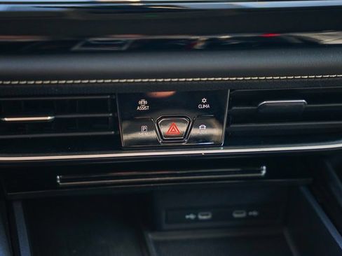 Certified 2024 Volkswagen Atlas SE image 16