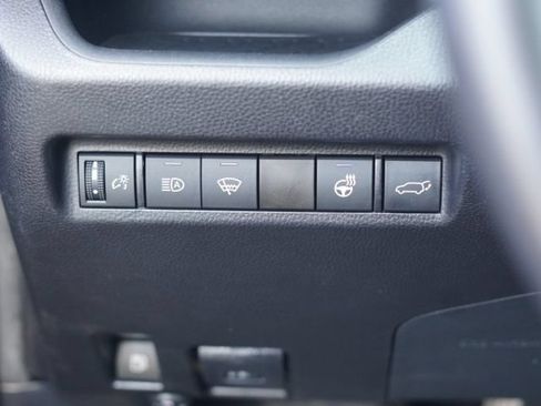 Used 2021 Toyota RAV4 XLE Premium AWD/4WD image 22