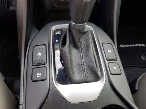 Used 2017 Hyundai Santa Fe FWD image 23