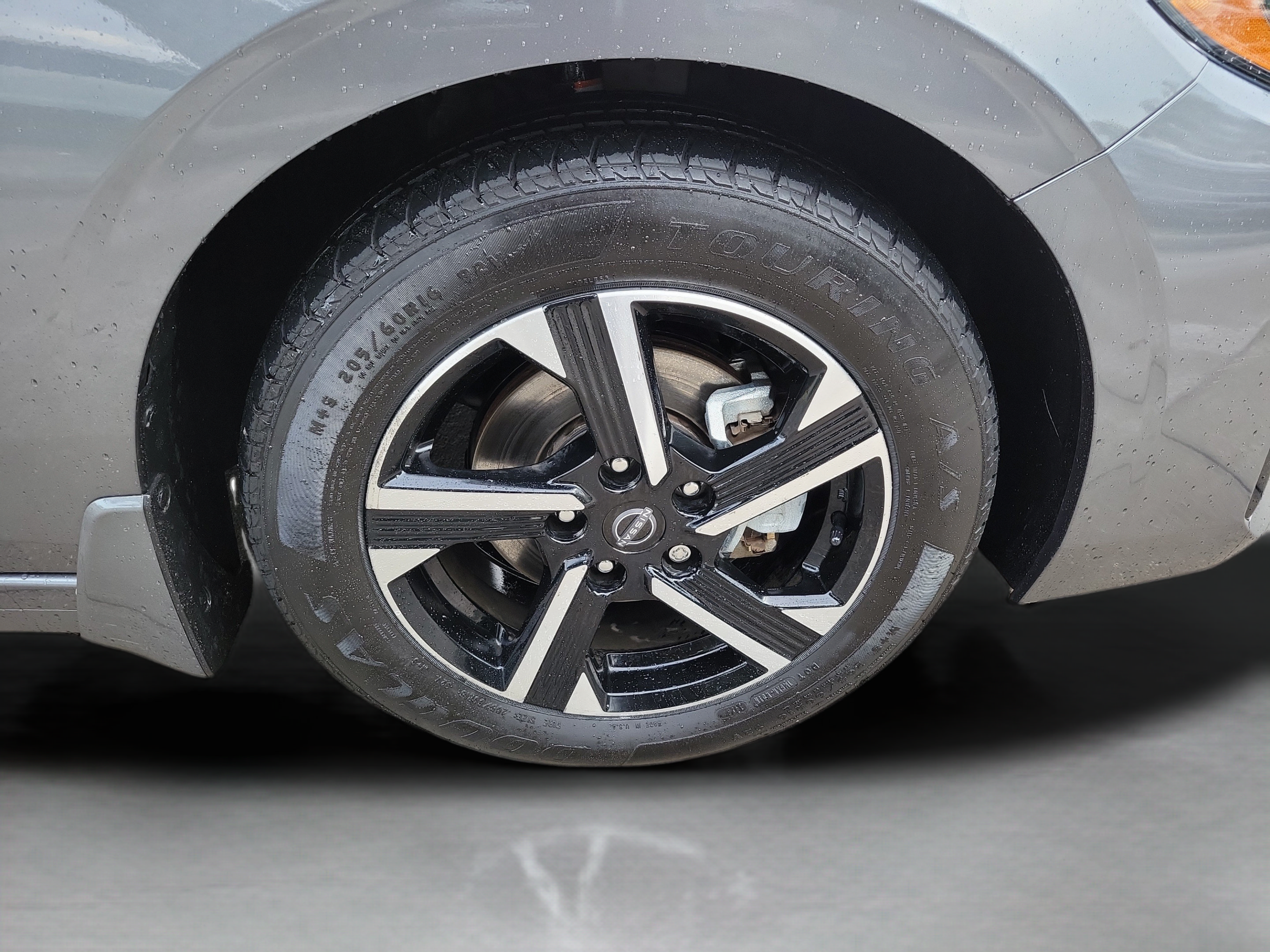 Used 2024 Nissan Sentra SV w/ All-Weather Package FWD image 29