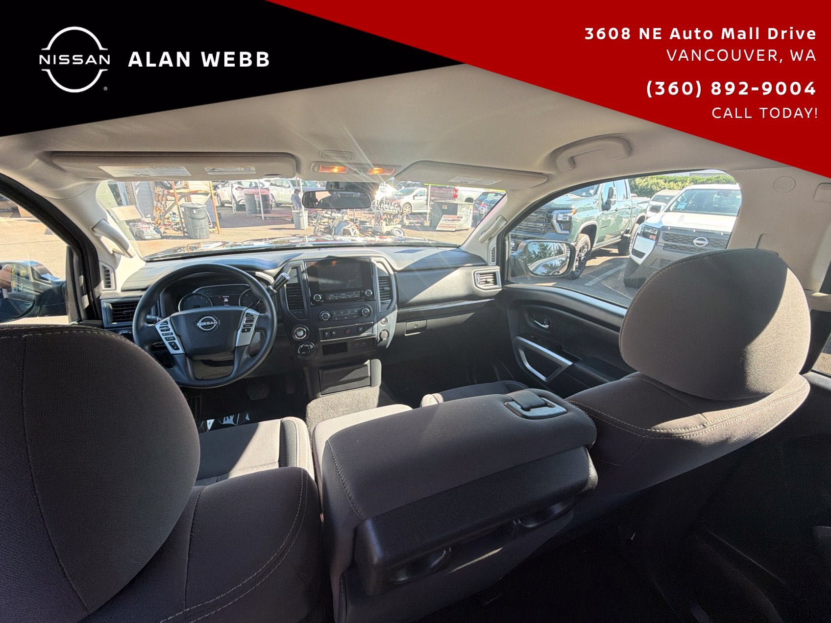 Used 2023 Nissan Titan SV AWD/4WD image 16