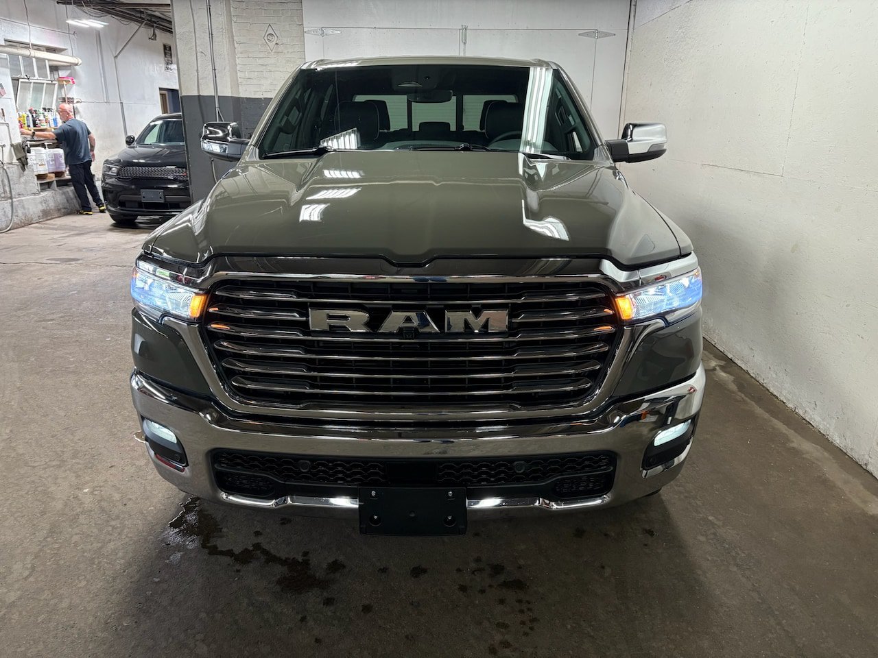 Used 2026 RAM 1500 Laramie AWD/4WD image 5