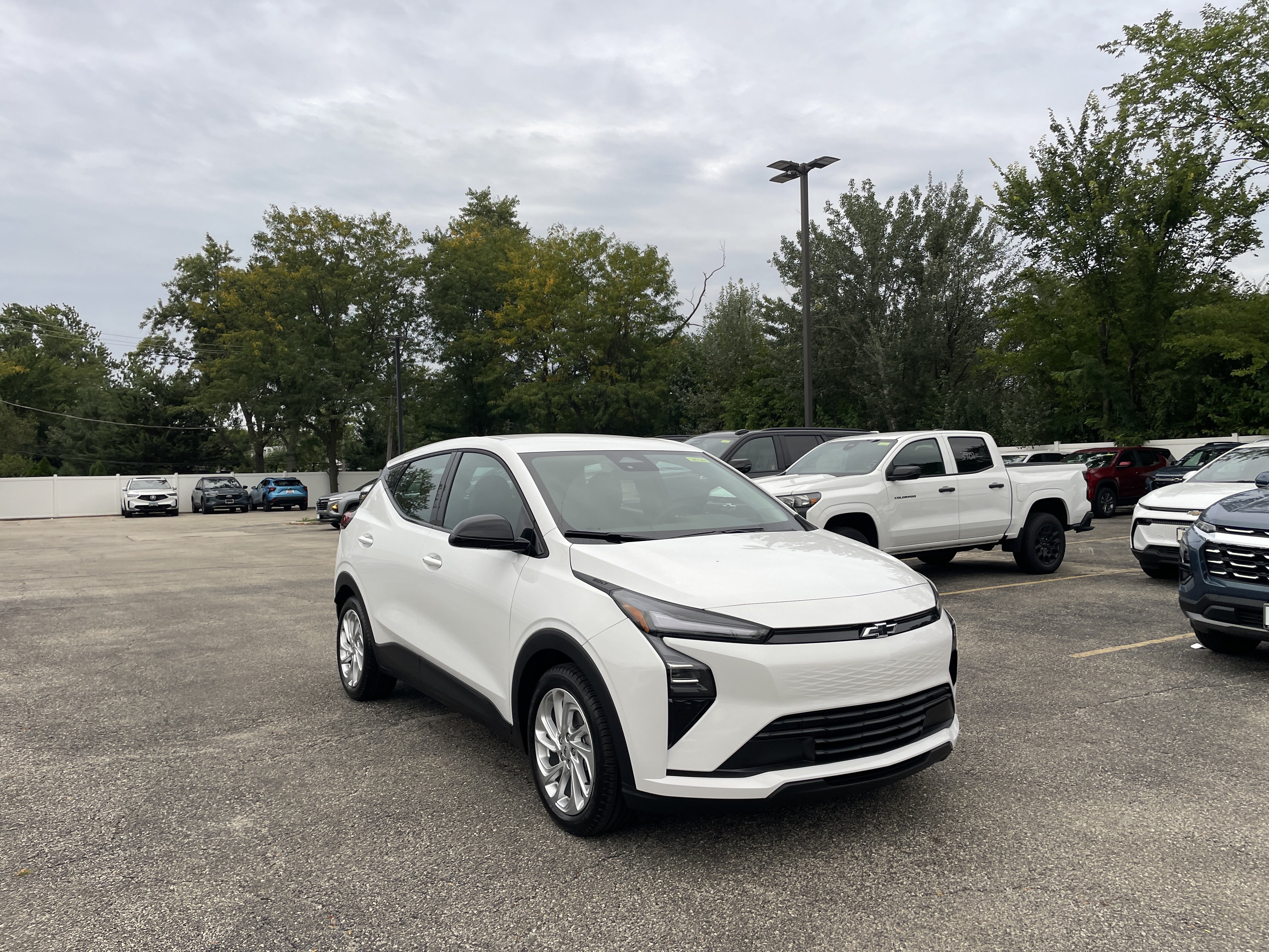 New 2027 Chevrolet Bolt LT w/ Comfort Package FWD image 3