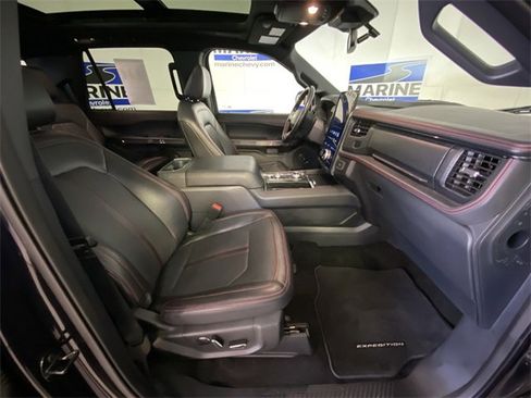 Used 2023 Ford Expedition Limited image 35