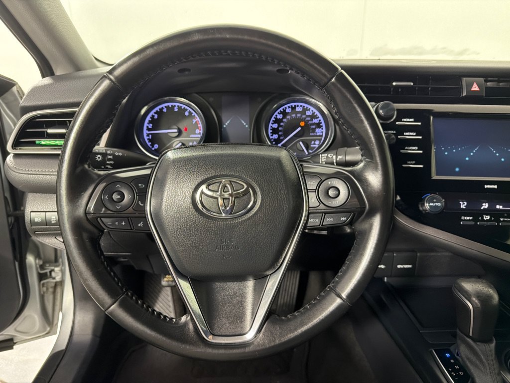 Used 2020 Toyota Camry SE FWD image 14