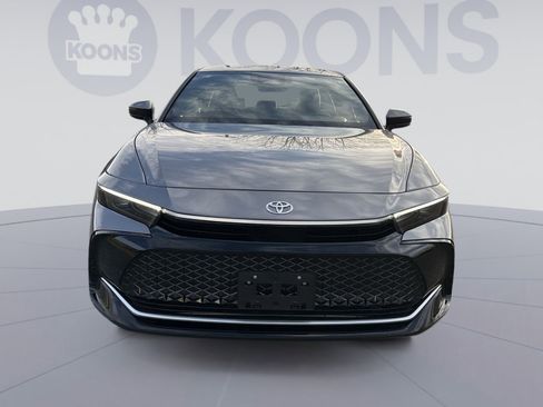 Used 2024 Toyota Crown XLE image 10