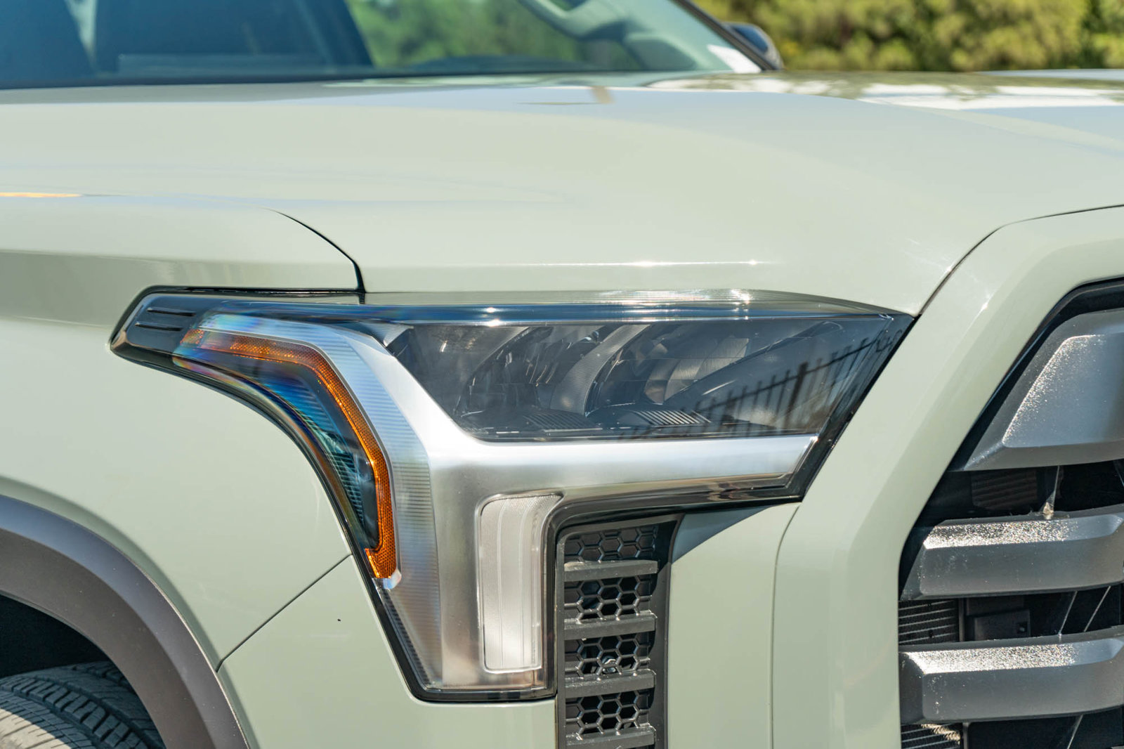 Used 2024 Toyota Tundra Limited AWD/4WD image 13