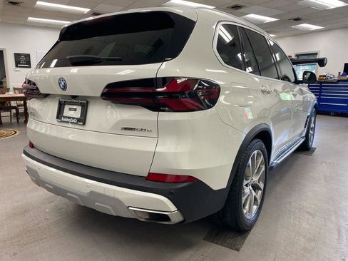 Used 2024 BMW X5 xDrive50e image 18