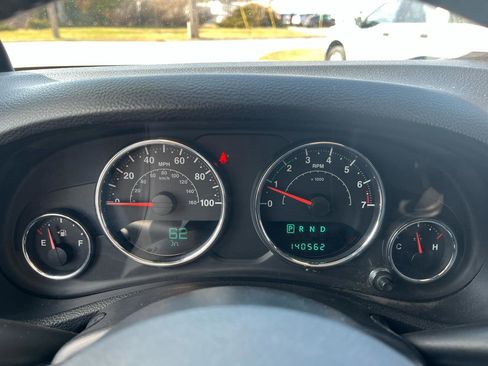 Used 2012 Jeep Wrangler Sport image 11