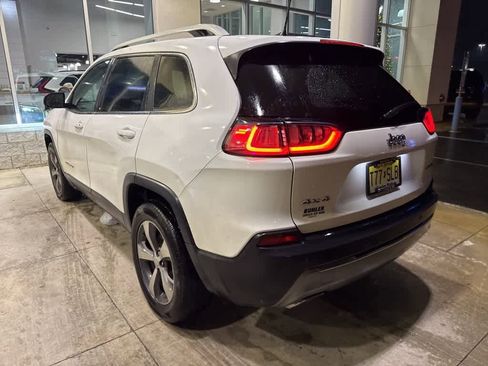Used 2020 Jeep Cherokee Limited image 2