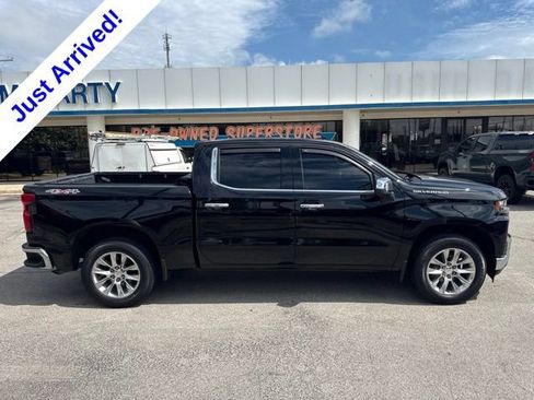 Used 2020 Chevrolet Silverado 1500 LTZ w/ LTZ Premium Package AWD/4WD image 2