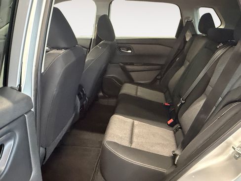 Used 2024 Nissan Rogue SV FWD image 23