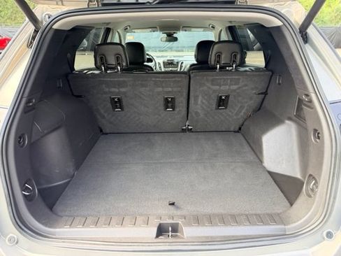Used 2018 Chevrolet Equinox Premier w/ Infotainment II Package AWD/4WD image 27