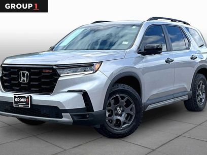 Used 2025 Honda Pilot TrailSport