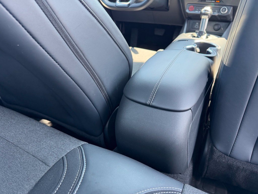 Used 2024 Ford Mustang Coupe RWD image 32