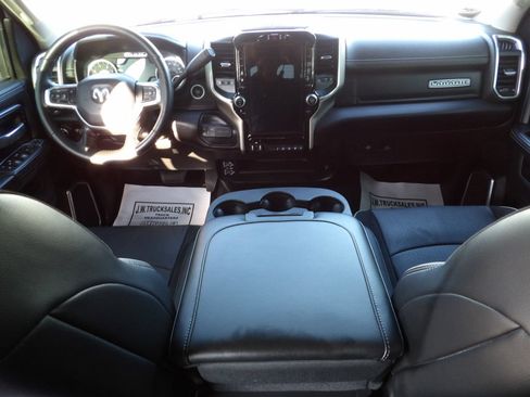 Used 2024 RAM 2500 Laramie AWD/4WD image 38